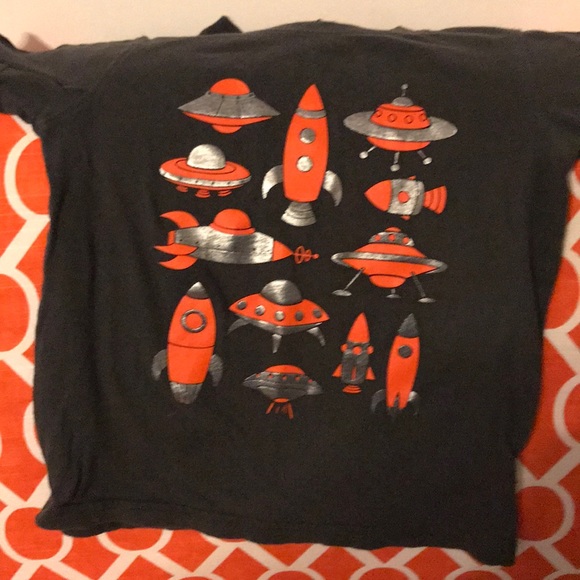 4 T-shirt’s bundles - Picture 4 of 5